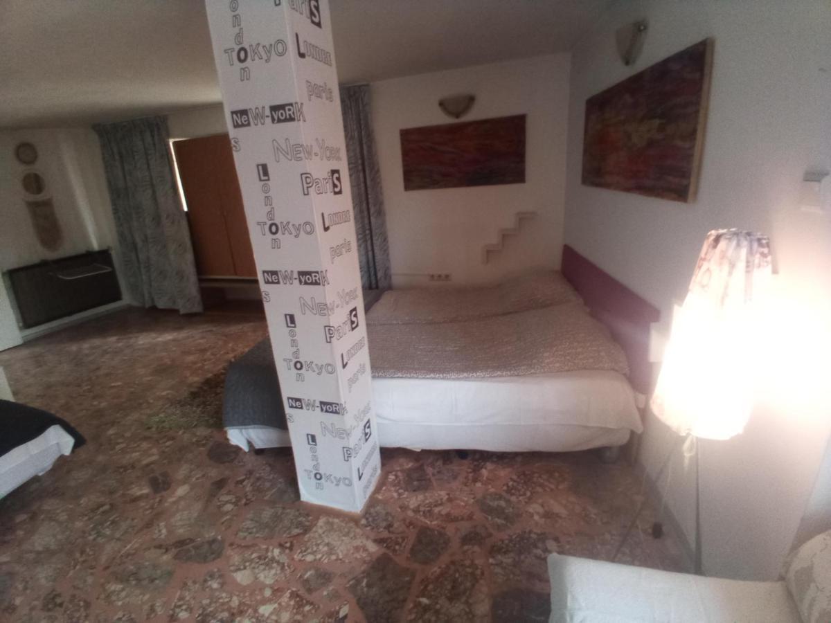 Стаи За Гости Алба 卡赞勒克 外观 照片